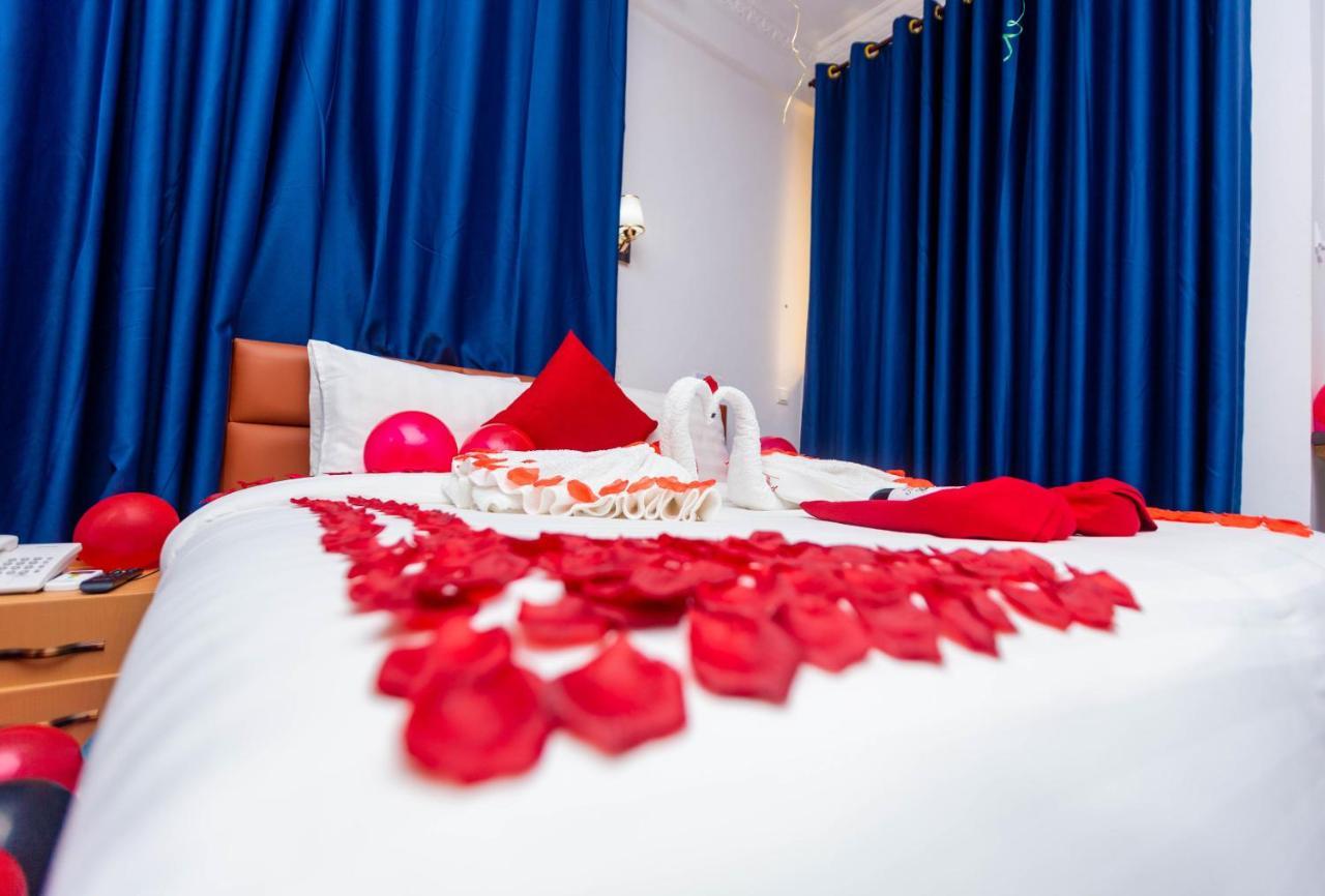 Sky Plus Hotel & Resort Ho Экстерьер фото
