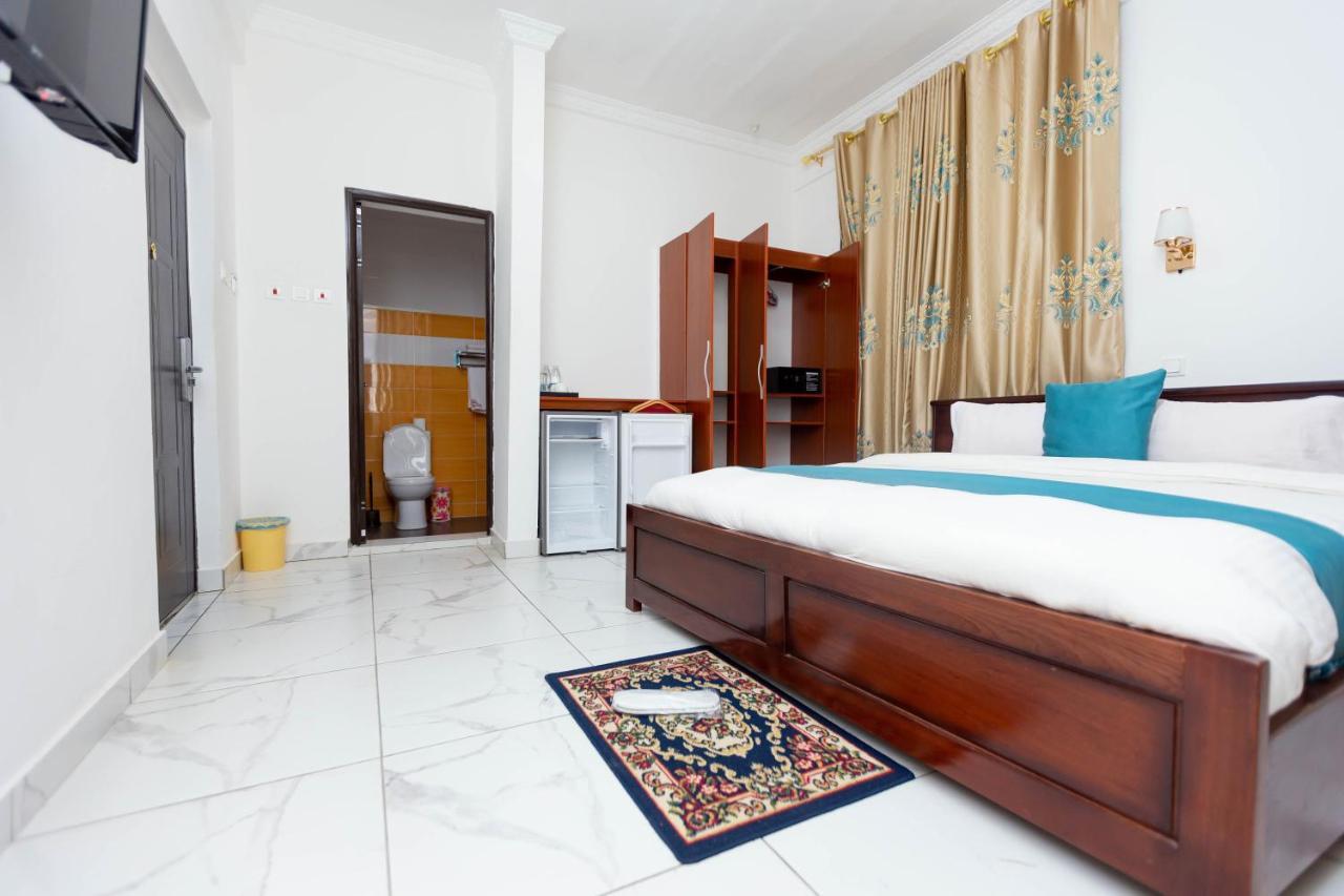 Sky Plus Hotel & Resort Ho Экстерьер фото